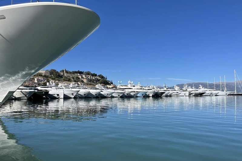 Die griechische Regierung plant die Einführung einer digitalen Buchungsplattform für Yachthäfen als Teil umfassenderer Reformen, die darauf abzielen, den Yachtsektor des Landes zu stärken. Bildquelle: Trinity Events