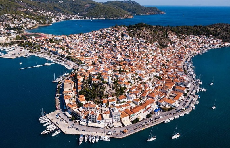 Insel Poros von oben 